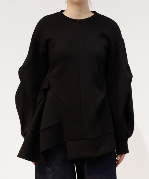 OMMO(オーエムエムオー)の「【OMMO(オーエムエムオー)】DOUBLE CURVE SLEEVE TOP/ダブルカーブスリーブトップス(Tシャツ/カットソー・レディース・ブラック/グレー・FREE)」の15枚目の写真