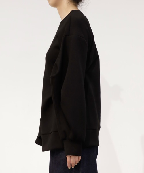 OMMO(オーエムエムオー)の「【OMMO(オーエムエムオー)】DOUBLE CURVE SLEEVE TOP/ダブルカーブスリーブトップス(Tシャツ/カットソー・レディース・ブラック/グレー・FREE)」の14枚目の写真