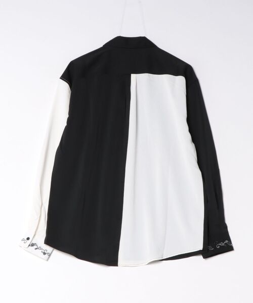 ANPAS（アンパス）の「Rose-Embroidered Collar & Cuffs Drapey Shirt / 襟袖バラ刺繍とろみシャツ 花 薔薇 長袖レギュラーカラーシャツ トップス メンズ 秋冬（シャツ/ブラウス・メンズ・ホワイト/ワイン/ブラック/ホワイト×ブラック・M/L）」の5枚目の写真