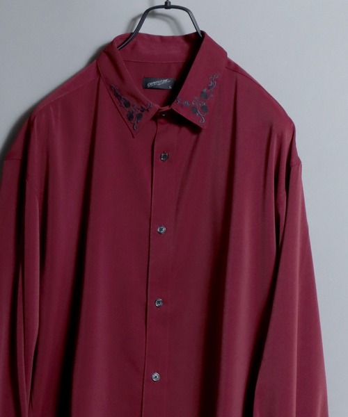 ANPAS（アンパス）の「Rose-Embroidered Collar & Cuffs Drapey Shirt / 襟袖バラ刺繍とろみシャツ 花 薔薇 長袖レギュラーカラーシャツ トップス メンズ 秋冬（シャツ/ブラウス・メンズ・ホワイト/ワイン/ブラック/ホワイト×ブラック・M/L）」の4枚目の写真