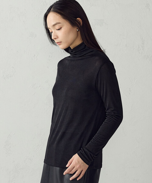 COMME CA ISM(コムサイズム)の「ポリエステルシャーリング 2WAYハイネックカットソー(Tシャツ/カットソー・レディース・ブラック/グレー/アイボリー・L/M)」の4枚目の写真