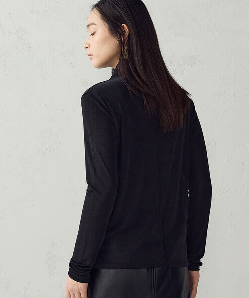 COMME CA ISM(コムサイズム)の「ポリエステルシャーリング 2WAYハイネックカットソー(Tシャツ/カットソー・レディース・ブラック/グレー/アイボリー・L/M)」の5枚目の写真