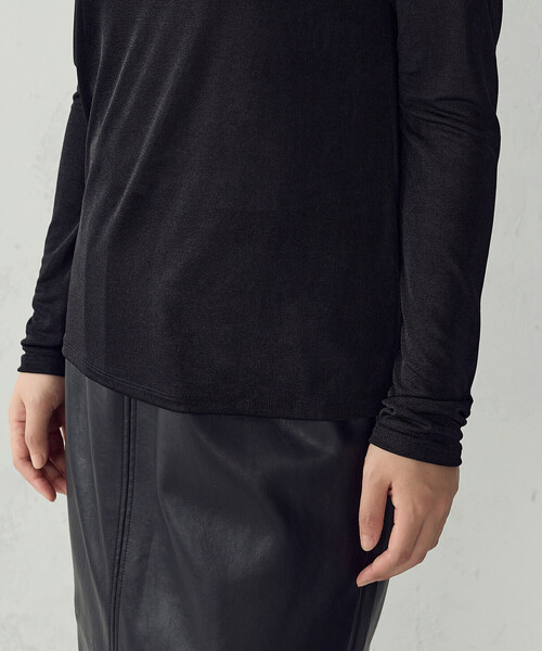 COMME CA ISM(コムサイズム)の「ポリエステルシャーリング 2WAYハイネックカットソー(Tシャツ/カットソー・レディース・ブラック/グレー/アイボリー・L/M)」の7枚目の写真