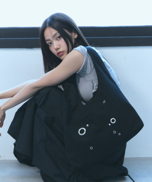 OART（オアート）の「Eyelet Hobo Bag [BLACK]（ショルダーバッグ・レディース・その他・FREE）」の2枚目の写真