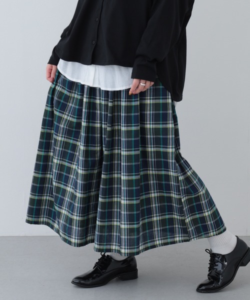 FUNALIVE（ファンアライブ）の「26AW マドラスチェックタック入りギャザースカート（スカート・レディース・ネイビー/グリーン・M-L）」の4枚目の写真