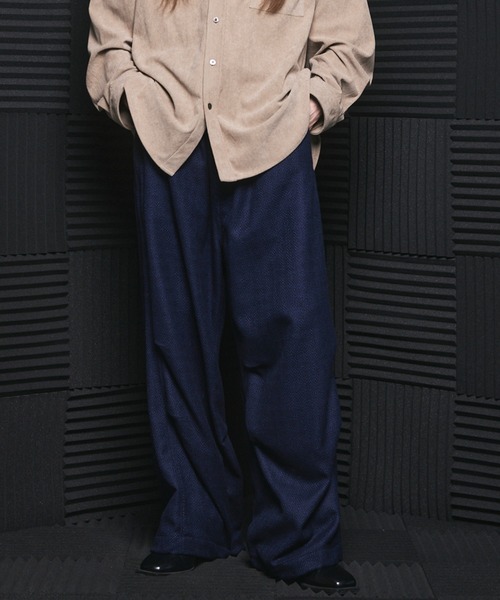 MAISON SPECIAL(メゾンスペシャル)の「《UNISEX》【Italian Dead Stock Fabric】プライムワイドリラックススノーパンツ/Prime-Wide Relaxed Snow Pants【MAISON SPECIAL/メゾンスペシャル】(その他パンツ・メンズ・グレイッシュベージュ/ホワイト/ブラック/アイボリー/ネイビー/レッド/パープル/グリーン/バーガンディー・0/1/2)」の6枚目の写真
