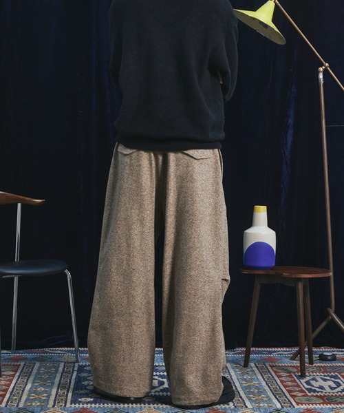 MAISON SPECIAL(メゾンスペシャル)の「《UNISEX》【Italian Dead Stock Fabric】プライムワイドリラックススノーパンツ/Prime-Wide Relaxed Snow Pants【MAISON SPECIAL/メゾンスペシャル】(その他パンツ・メンズ・グレイッシュベージュ/ホワイト/ブラック/アイボリー/ネイビー/レッド/パープル/グリーン/バーガンディー・0/1/2)」の11枚目の写真