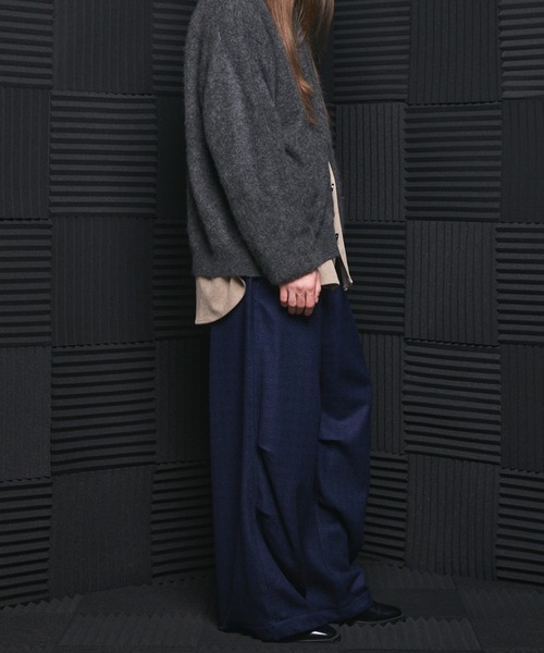 MAISON SPECIAL(メゾンスペシャル)の「《UNISEX》【Italian Dead Stock Fabric】プライムワイドリラックススノーパンツ/Prime-Wide Relaxed Snow Pants【MAISON SPECIAL/メゾンスペシャル】(その他パンツ・メンズ・グレイッシュベージュ/ホワイト/ブラック/アイボリー/ネイビー/レッド/パープル/グリーン/バーガンディー・0/1/2)」の16枚目の写真