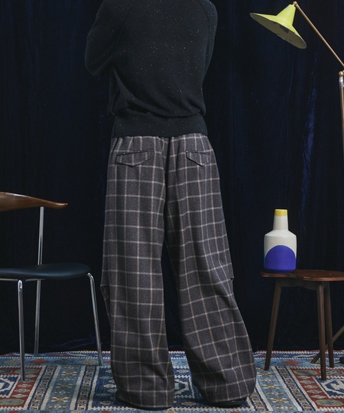 MAISON SPECIAL(メゾンスペシャル)の「《UNISEX》【Italian Dead Stock Fabric】プライムワイドリラックススノーパンツ/Prime-Wide Relaxed Snow Pants【MAISON SPECIAL/メゾンスペシャル】(その他パンツ・メンズ・グレイッシュベージュ/ホワイト/ブラック/アイボリー/ネイビー/レッド/パープル/グリーン/バーガンディー・0/1/2)」の14枚目の写真