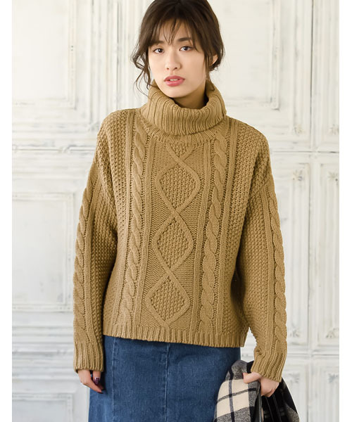 Re:EDIT（リエディ）の「アラン柄ローゲージタートルニットトップス（ニット/セーター・レディース・グレー/チャコールグレー/ベージュ/モカ/ネイビー/ブラック/アイボリー・MEDIUM）」の5枚目の写真