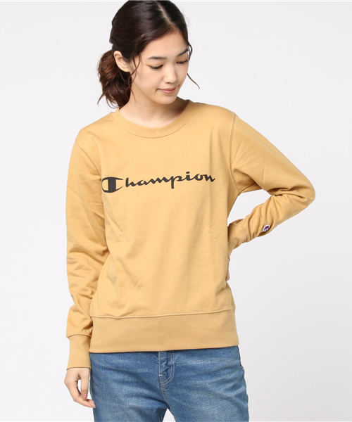Champion（チャンピオン）の「【Champion/チャンピオン】レディース クルーネックスウェットシャツ（スウェット・レディース・ネイビー/ホワイト/ブラック/グレー/レッド系その他7/キャメル/オートミール/ブルー系その他5/イエロー系その他7/グリーン系その他2/バーガンディー・LARGE/MEDIUM）」の8枚目の写真