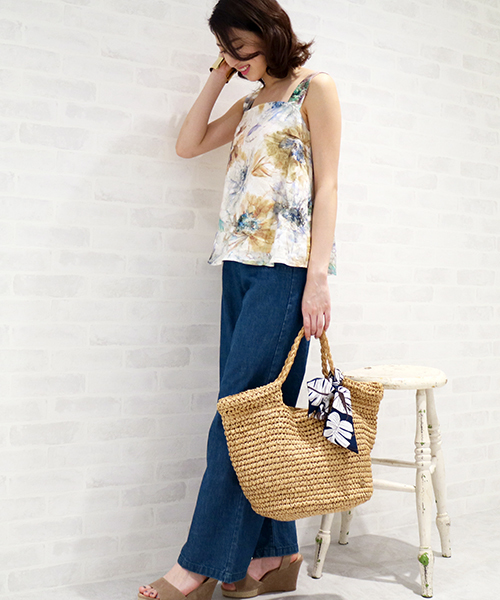 N.（N. Natural Beauty Basic）（エヌエヌナチュラルビューティーベーシック）の「ハードマンリネンぼかしフラワーキャミソール（キャミソール・レディース・ベージュ系その他/ピンク系その他・MEDIUM）」の8枚目の写真