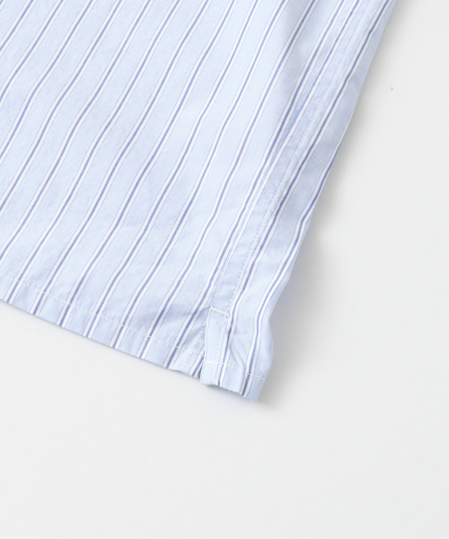 URBAN RESEARCH(アーバンリサーチ)の「UR ワイドボックスストライプシャツ(シャツ/ブラウス・メンズ・グレー系その他/ブルー系その他/ネイビー・MEDIUM/LARGE)」の6枚目の写真