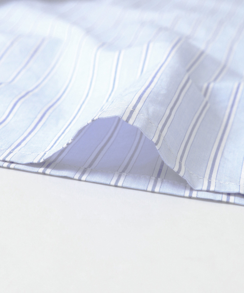 URBAN RESEARCH(アーバンリサーチ)の「UR ワイドボックスストライプシャツ(シャツ/ブラウス・メンズ・グレー系その他/ブルー系その他/ネイビー・MEDIUM/LARGE)」の7枚目の写真