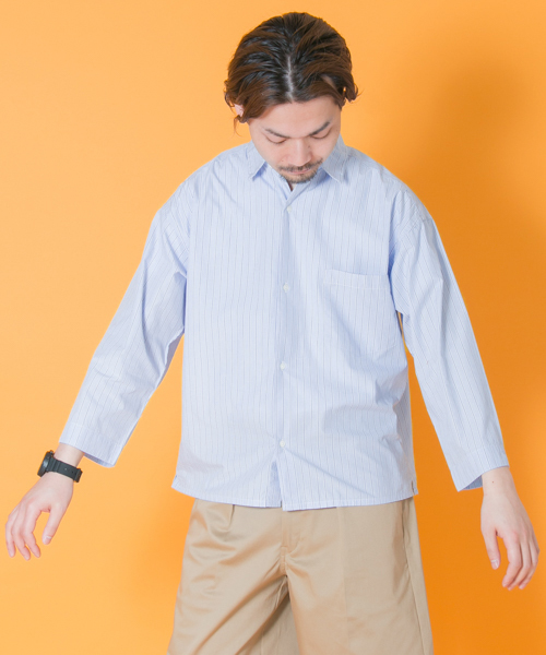 URBAN RESEARCH(アーバンリサーチ)の「UR ワイドボックスストライプシャツ(シャツ/ブラウス・メンズ・グレー系その他/ブルー系その他/ネイビー・MEDIUM/LARGE)」の22枚目の写真