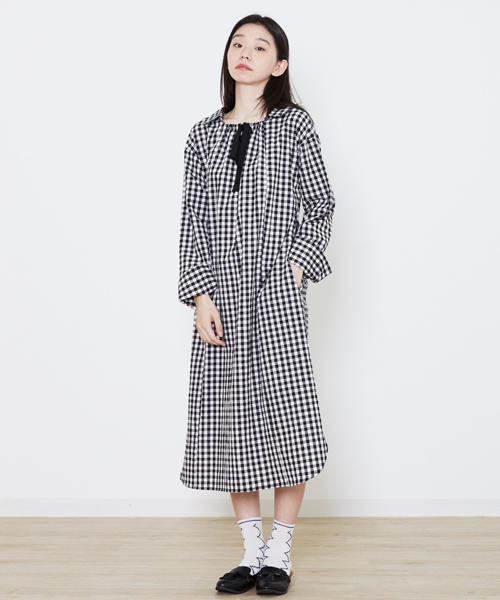 POU DOU DOU(プードゥドゥ)の「ロングスリーブ2wayシャツワンピ(シャツワンピース・レディース・グリーン/ブラック/インディゴブルー・3)」の5枚目の写真