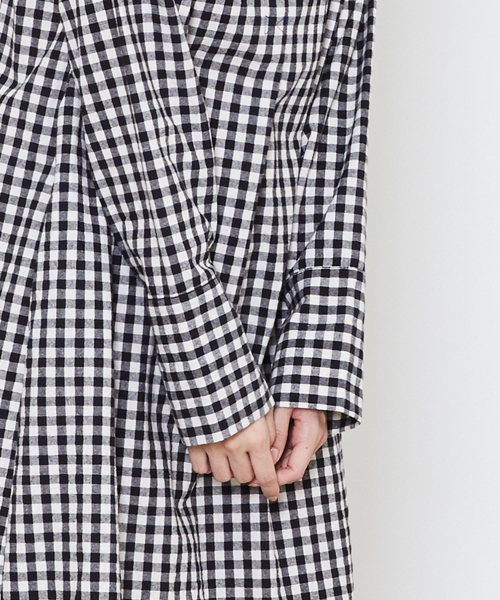 POU DOU DOU(プードゥドゥ)の「ロングスリーブ2wayシャツワンピ(シャツワンピース・レディース・グリーン/ブラック/インディゴブルー・3)」の12枚目の写真