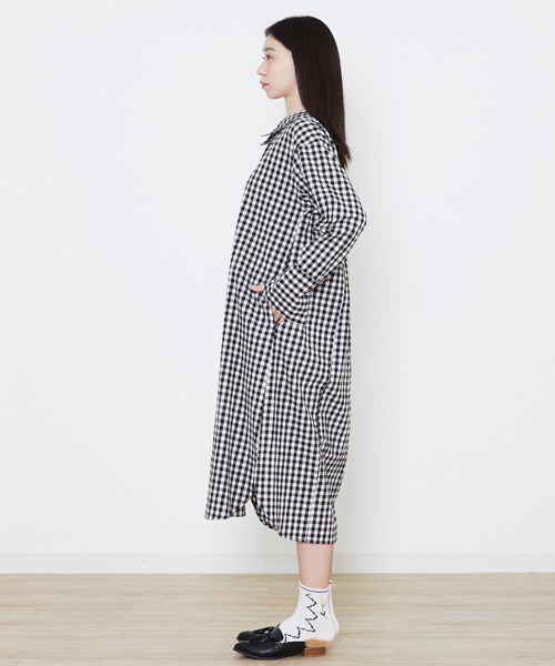 POU DOU DOU(プードゥドゥ)の「ロングスリーブ2wayシャツワンピ(シャツワンピース・レディース・グリーン/ブラック/インディゴブルー・3)」の7枚目の写真