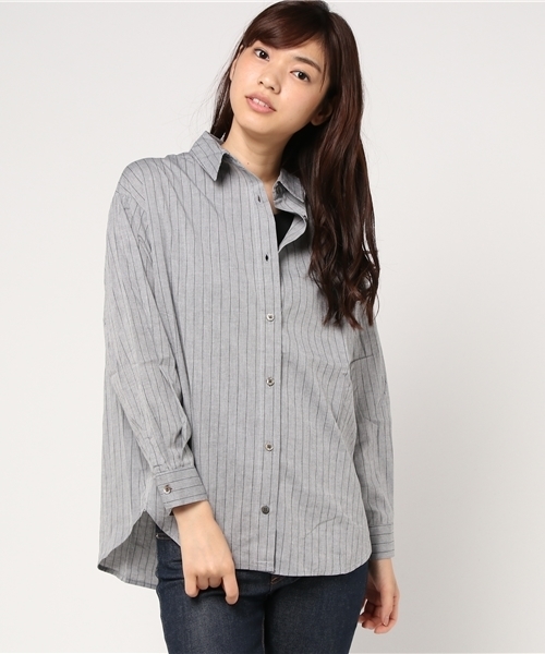 earth music&ecology（アースミュージックアンドエコロジー）の「【 SETアイテム 】SET2点 2wayカシュクールシャツ+タンクトップ（シャツ/ブラウス・レディース・ライトグレー/ネイビー/オフホワイト・FREE）」の3枚目の写真