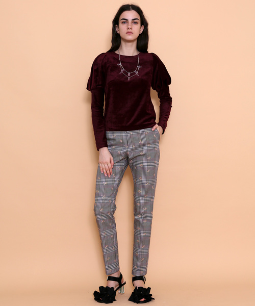 UNITED TOKYO(ユナイテッドトウキョウ)の「ラッセルベロアカットソー(Tシャツ/カットソー・レディース・ブラック/グリーン/レッド・1)」の12枚目の写真