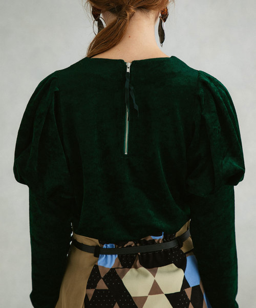 UNITED TOKYO(ユナイテッドトウキョウ)の「ラッセルベロアカットソー(Tシャツ/カットソー・レディース・ブラック/グリーン/レッド・1)」の17枚目の写真