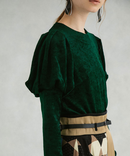 UNITED TOKYO(ユナイテッドトウキョウ)の「ラッセルベロアカットソー(Tシャツ/カットソー・レディース・ブラック/グリーン/レッド・1)」の16枚目の写真