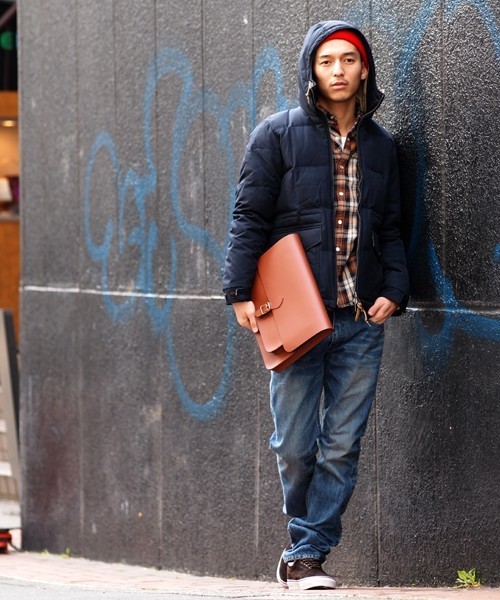 BEAMS(ビームス)の「J by Jas M.B.×BEAMS / 別注 クラッチショルダーバッグ(クラッチバッグ・メンズ・ブラック/タン/ネイビー・ONE SIZE)」の13枚目の写真