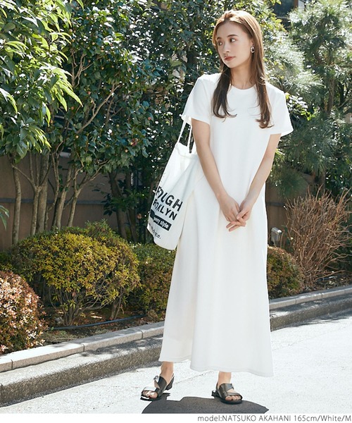 ＼＼新色登場／／エンボス加工半袖マキシワンピース