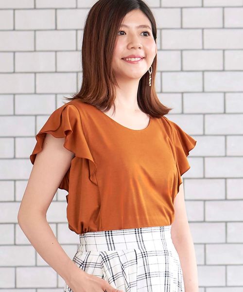 le.coeur blanc（ルクールブラン）の「ペタルスリーブカットソー（Tシャツ/カットソー・レディース・ブラック/パープル/オフホワイト/カーキオリーブ/キャメル・38）」の6枚目の写真