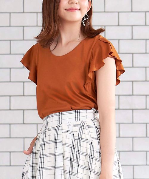 le.coeur blanc（ルクールブラン）の「ペタルスリーブカットソー（Tシャツ/カットソー・レディース・ブラック/パープル/オフホワイト/カーキオリーブ/キャメル・38）」の8枚目の写真