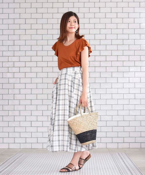 le.coeur blanc（ルクールブラン）の「ペタルスリーブカットソー（Tシャツ/カットソー・レディース・ブラック/パープル/オフホワイト/カーキオリーブ/キャメル・38）」の10枚目の写真