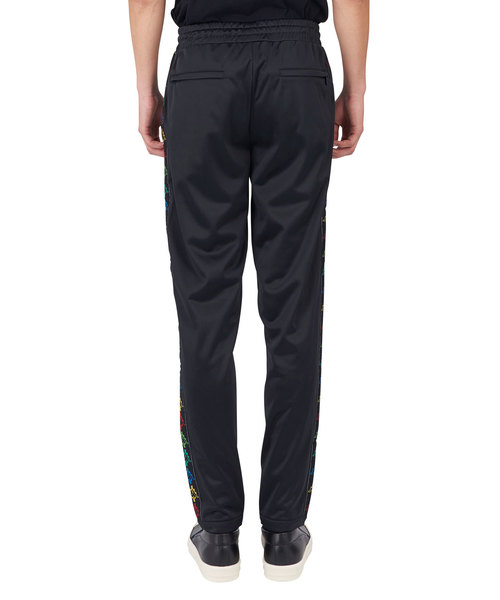 MARCELO BURLON(マルセロ・バーロン)の「MARCELO BURLON “KAPPA MULTICOLOR”ジャージーパンツ(その他パンツ・メンズ・ブラック・MEDIUM/SMALL/LARGE)」の5枚目の写真