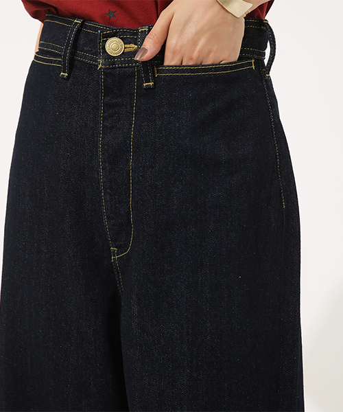 AZUL by moussy（アズールバイマウジー）の「ダーツワイドデニム（デニムパンツ・レディース・ワンウォッシュ/ブルー・MEDIUM/LARGE/X-SMALL/SMALL）」の9枚目の写真