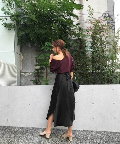 CIEL'AIR（シエルエアー）の「【CIEL'AIR/シエルエアー】セットアップサテンレトロ巻きスカート（スカート・レディース・カーキ/ブラック・FREE）」の22枚目の写真