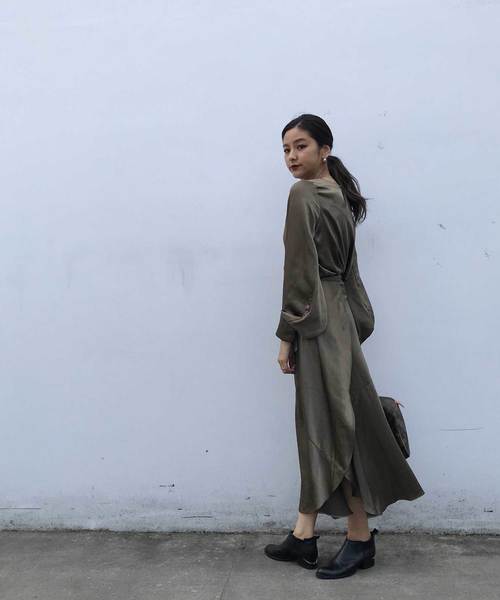 CIEL'AIR（シエルエアー）の「【CIEL'AIR/シエルエアー】セットアップサテンレトロ巻きスカート（スカート・レディース・カーキ/ブラック・FREE）」の12枚目の写真