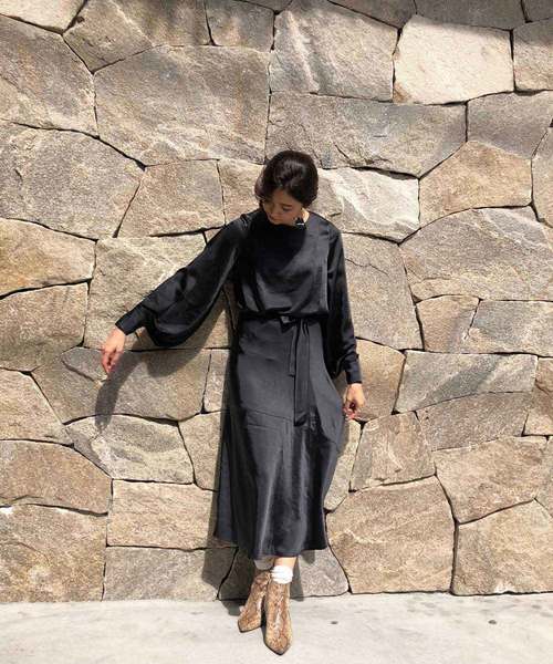 CIEL'AIR（シエルエアー）の「【CIEL'AIR/シエルエアー】セットアップサテンレトロ巻きスカート（スカート・レディース・カーキ/ブラック・FREE）」の15枚目の写真