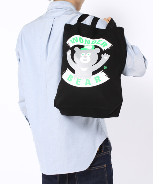 BEAMS T(ビームスティー)の「The Wonderful!design works. / WONDER BEAR TOTE(トートバッグ・メンズ・ナチュラル/ブラック/レッド・ONE SIZE)」の4枚目の写真