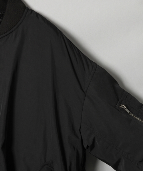 JEANASIS（ジーナシス）の「リバーシブルロングボアMA-1/811920（ブルゾン・レディース・ブラック/カーキ・FREE）」の14枚目の写真