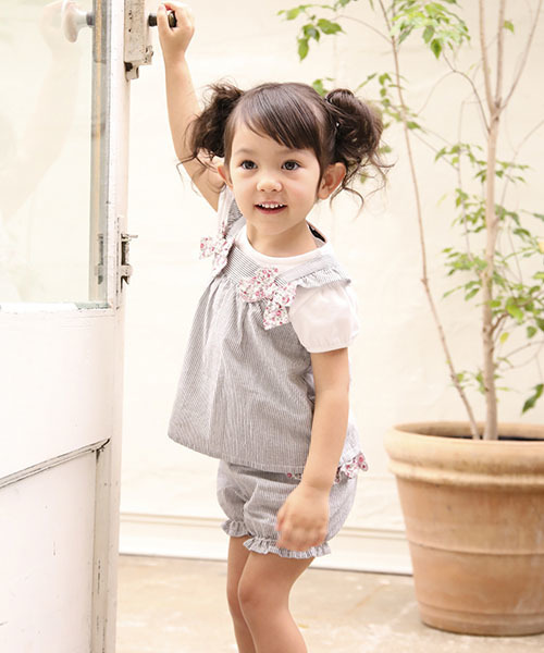 BeBe（ベベ）の「BeBe/ストライプ/ギンガムセットアップ（ロンパース・キッズ・グレー/ブルー・90/80）」の15枚目の写真