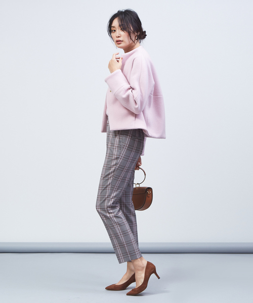 qualite（カリテ）の「【昨年も大ヒット】ショートビーバーコート（トレンチコート・レディース・オフホワイト/ピンク/グレイッシュベージュ/ブラック/ベージュ・36/38）」の6枚目の写真