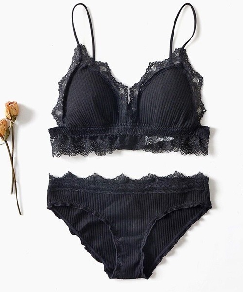 tu-hacci（ツーハッチ）の「ノンワイヤー ミニョンレースリブブラレット＆ショーツ（ブラ&ショーツ・レディース・ホワイト/ブラック/グレー/ピンク・MEDIUM/LARGE）」の2枚目の写真