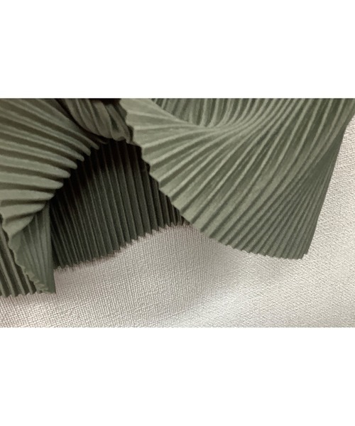 ulu（ウル）の「Pleats cut wide pants（その他パンツ・レディース・カーキ/モカ・FREE）」の10枚目の写真