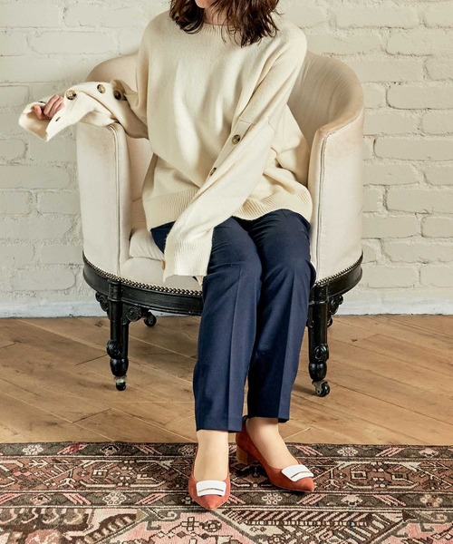 Mode et Jacomo（モードエジャコモ）の「バックルポインテッドトゥパンプス（パンプス・レディース・ブルーグレー/ブラック系その他6/ブラウン系その他6/ブラック/チェリーレッド/クリアブラック/杢グレー/ブラック×ブラック・23cm/23.5cm/24cm/24.5cm/22.5cm/22cm）」の10枚目の写真