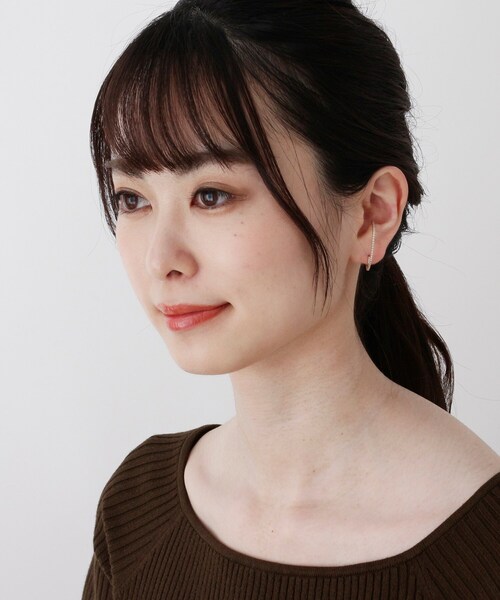 COCOSHNIK(ココシュニック)の「K10ダイヤモンドフープ イヤーカフピアス(片耳用)(ピアス(両耳用)・レディース・アイボリー系・00)」の11枚目の写真