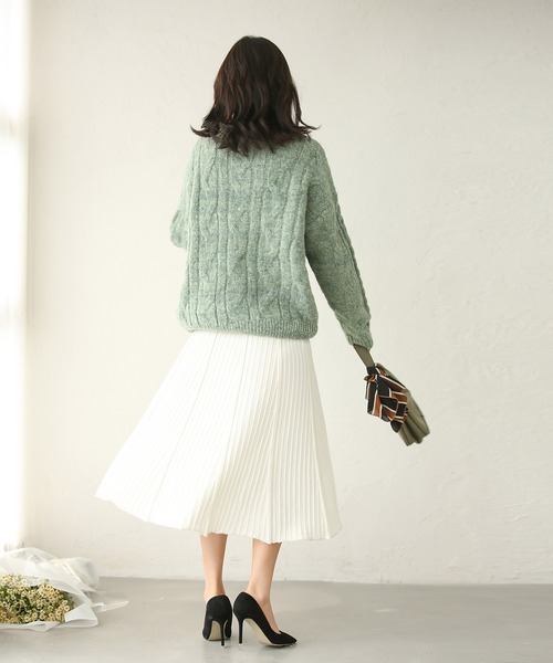 ケーブル編みタートルネックニットプルオーバー（ニット/セーター