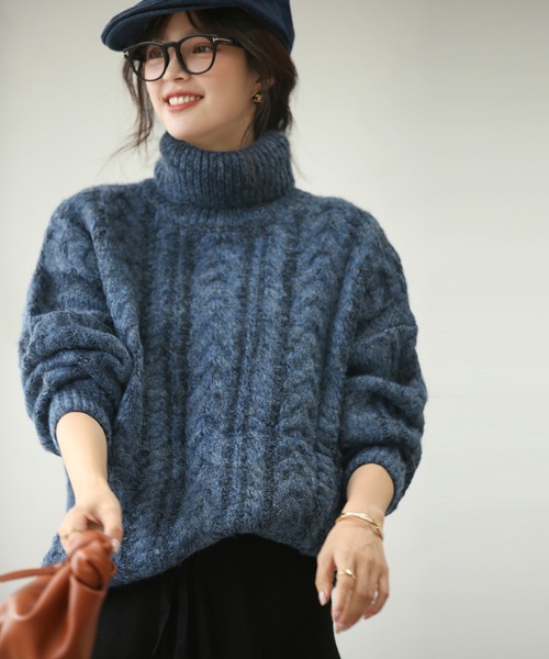 ケーブル編みタートルネックニットプルオーバー（ニット/セーター