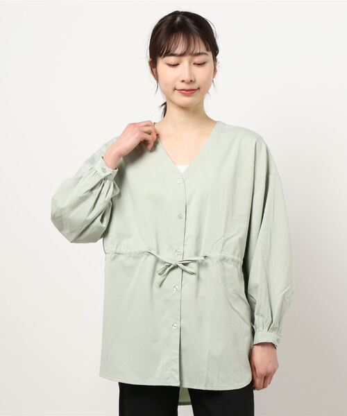 KOBE LETTUCE（コウベレタス）の「Vネックドロストブラウス（シャツ/ブラウス・レディース・ネイビー/イエロー/グリーン系その他/オフホワイト・FREE）」の13枚目の写真