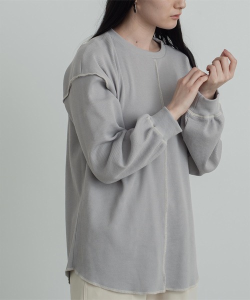 miette（ミエット）の「ﾜｯﾌﾙ配色ｽﾃｯﾁﾄｯﾌﾟｽ（Tシャツ/カットソー・レディース・ライトブルー/ブラック/アイボリー・FREE）」の6枚目の写真
