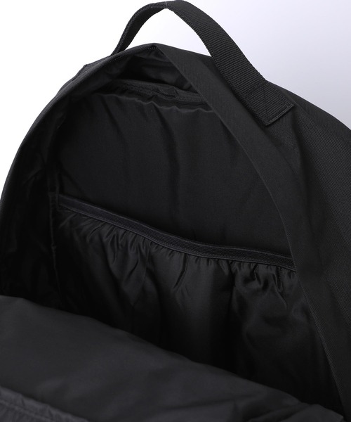 MILKFED.(ミルクフェド)の「W ZIP OUTPOCKET BACKPACK(バックパック/リュック・レディース・ブラック/レッド/ピンク・ONE SIZE)」の22枚目の写真