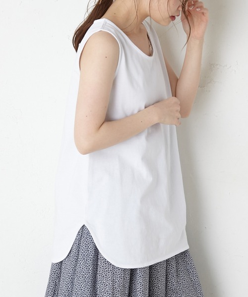 PUAL CE CIN（ピュアルセシン）の「RERISE コットンノースリーブ（タンクトップ・レディース・ホワイト/チャコールグレー/ナチュラル・FREE）」の2枚目の写真